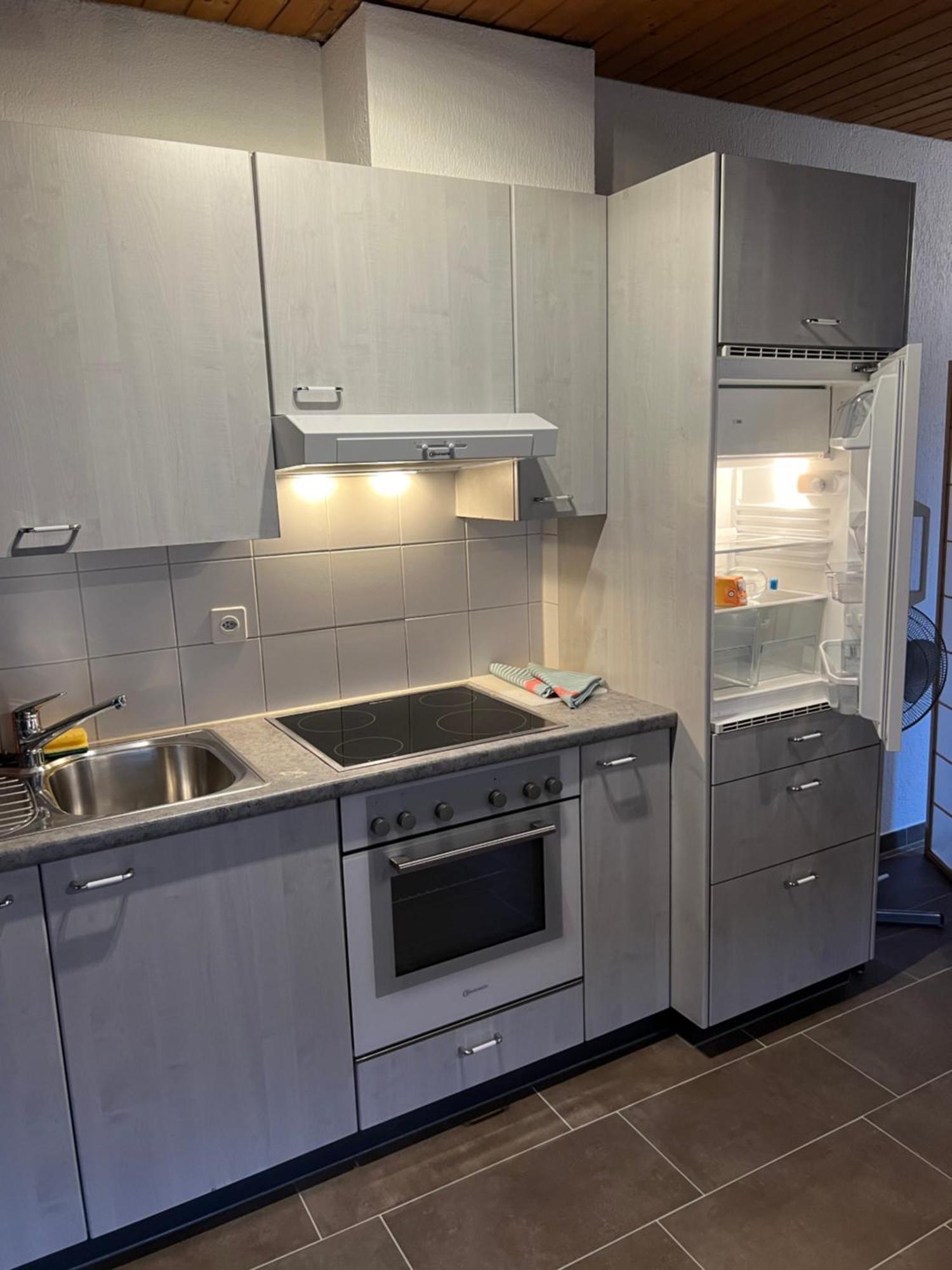 Apartament Rosy Apartment Интерлакен Екстериор снимка